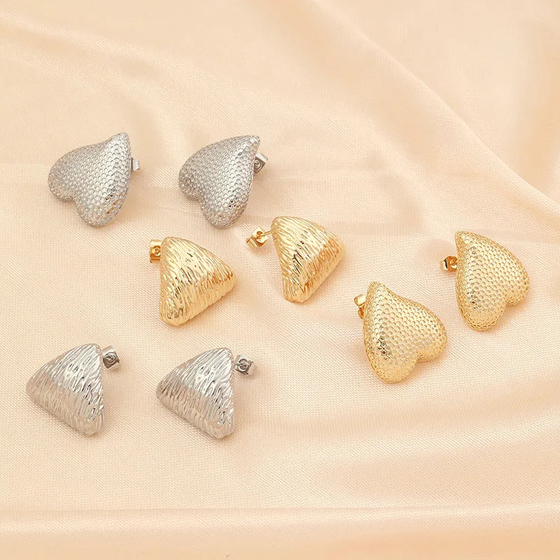 1 Pair Simple Style Heart Shape Plating Copper 18k Gold Plated White Gold Plated Ear Studs