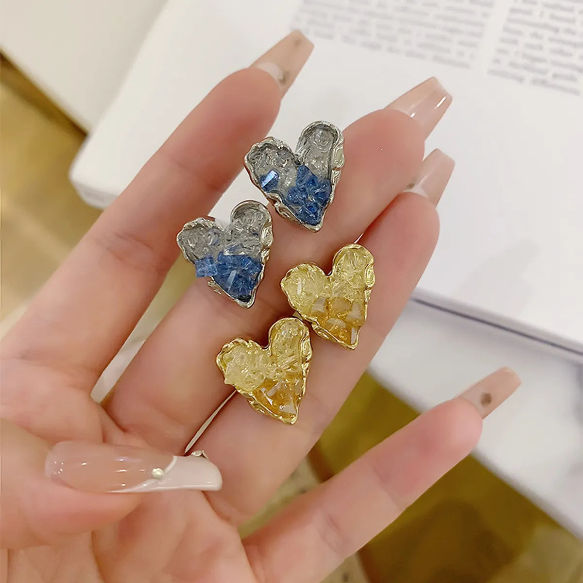 1 Pair Simple Style Heart Shape Plating Inlay Alloy Artificial Rhinestones White Gold Plated Gold Plated Ear Studs