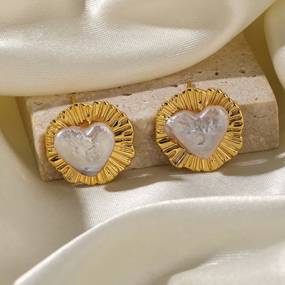 1 Pair Simple Style Heart Shape Plating Inlay Copper Artificial Pearls 18k Gold Plated Ear Studs