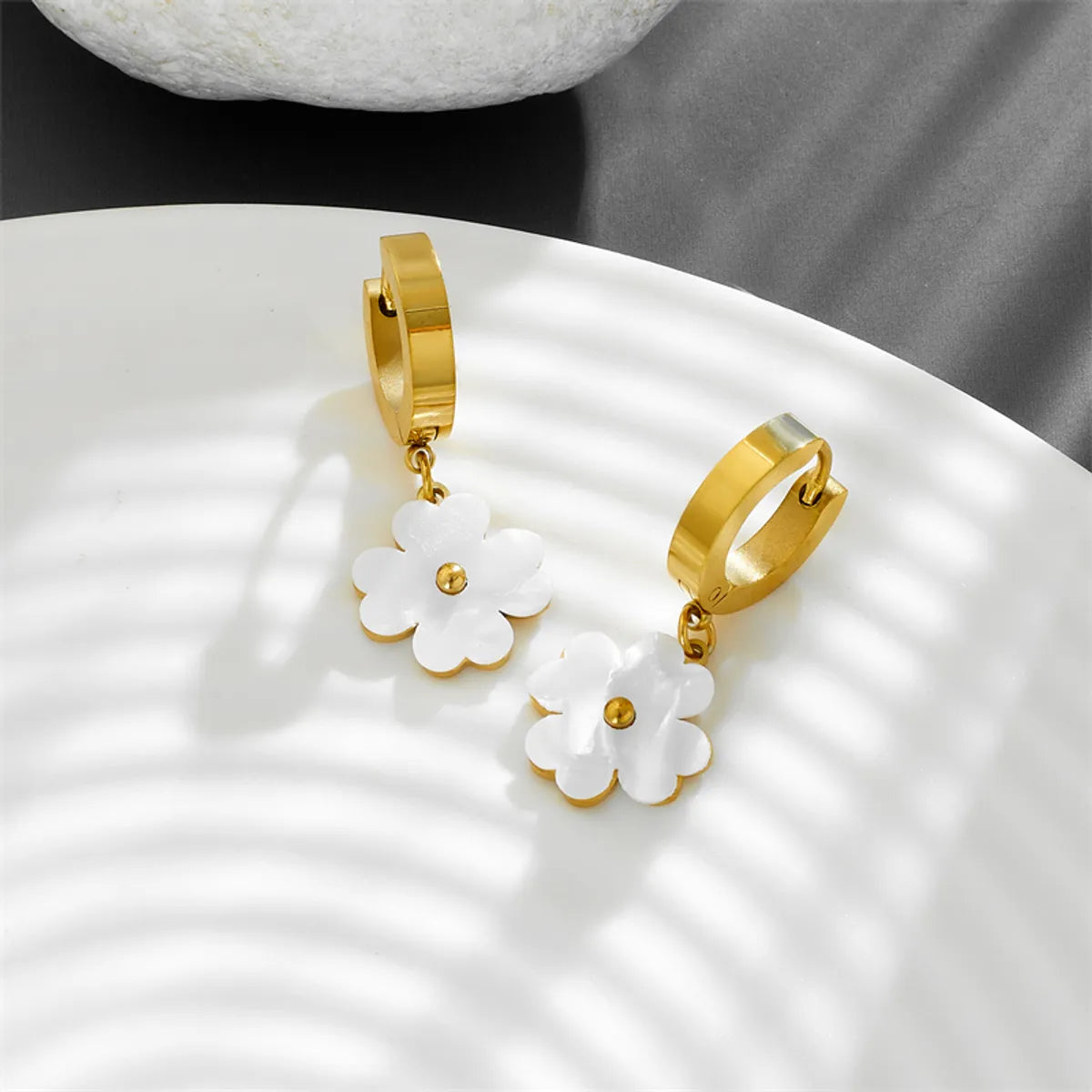 1 Pair Simple Style Heart Shape Plating Titanium Steel Gold Plated