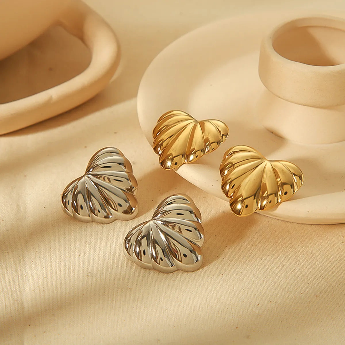 1 Pair Simple Style Heart Shape Polishing 304 Stainless Steel 18K Gold Plated Ear Studs