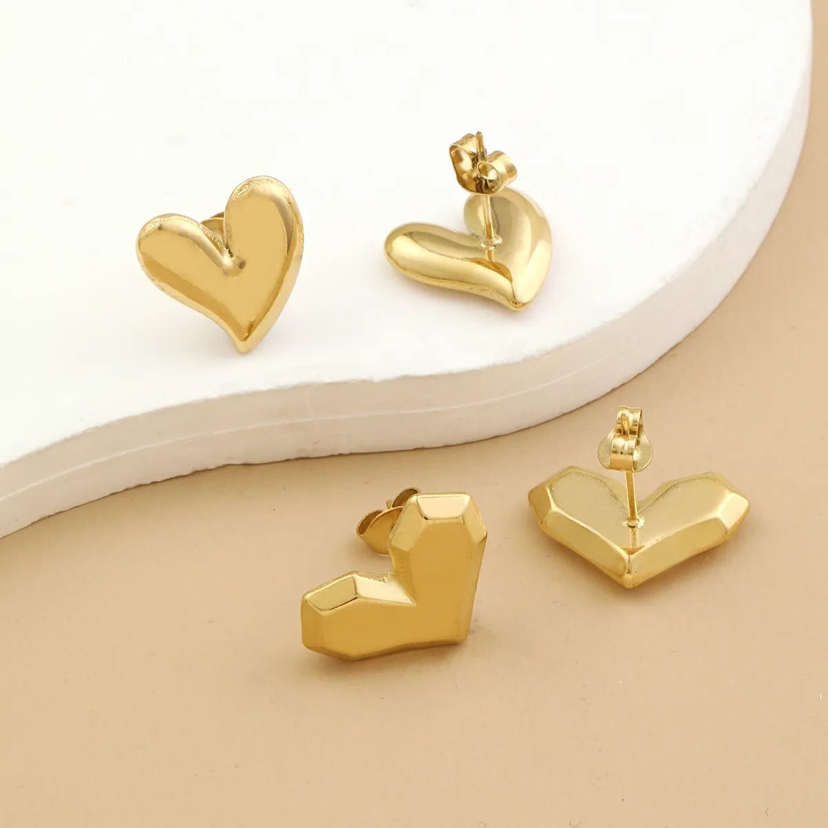 1 Pair Simple Style Heart Shape Polishing Plating Stainless Steel 18k Gold Plated Ear Studs