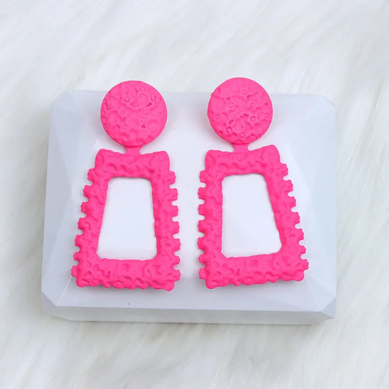 1 Pair Simple Style Heart Shape Spray Paint Alloy Drop Earrings