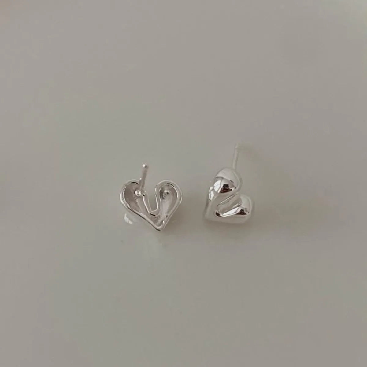 1 Pair Simple Style Heart Shape Sterling Silver Handmade Ear Studs