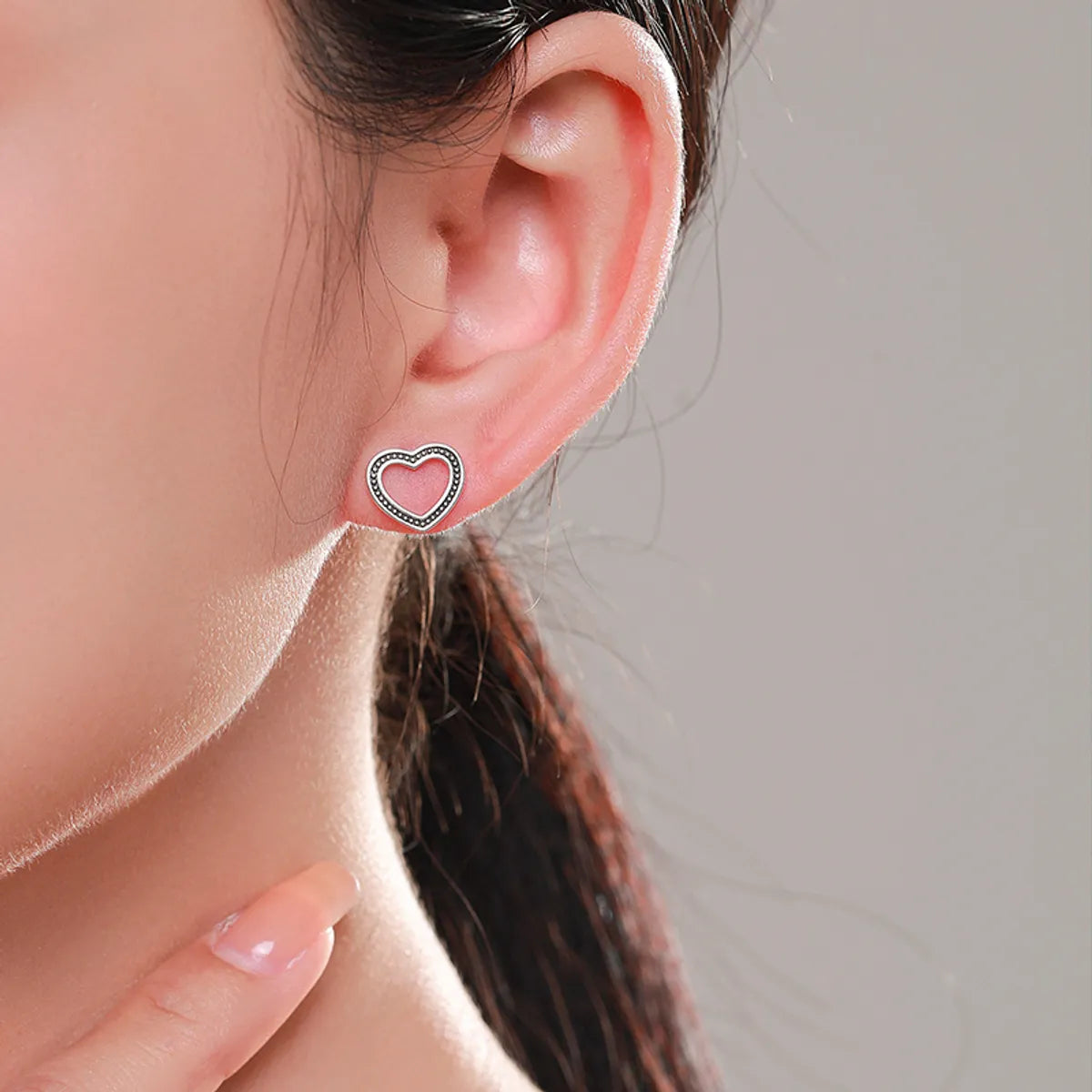 1 Pair Simple Style Heart Shape Sterling Silver Plating Three-dimensional Silver Plated Ear Studs