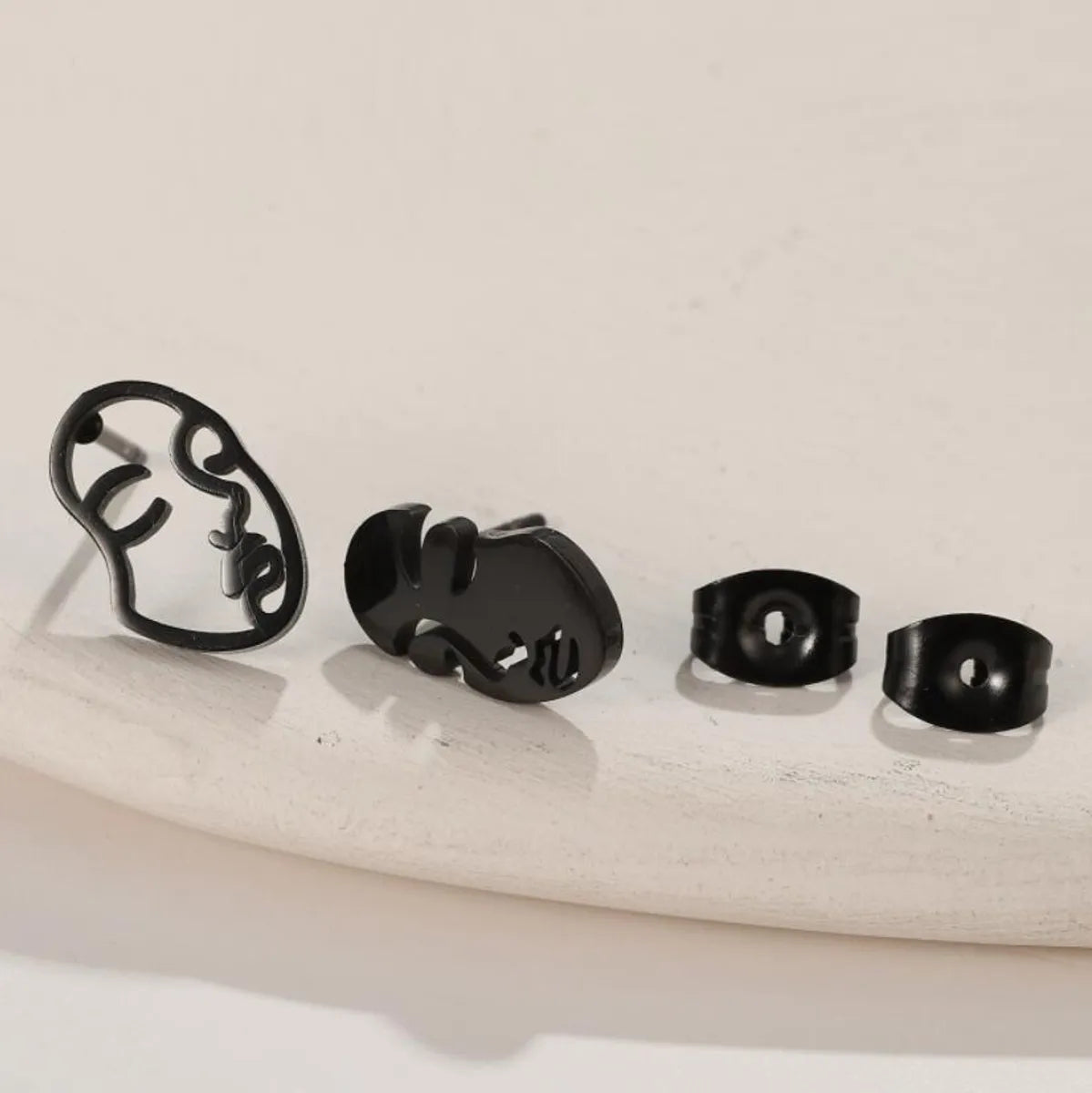 1 Pair Simple Style Human Face Asymmetrical Plating Hollow Out Stainless Steel Ear Studs