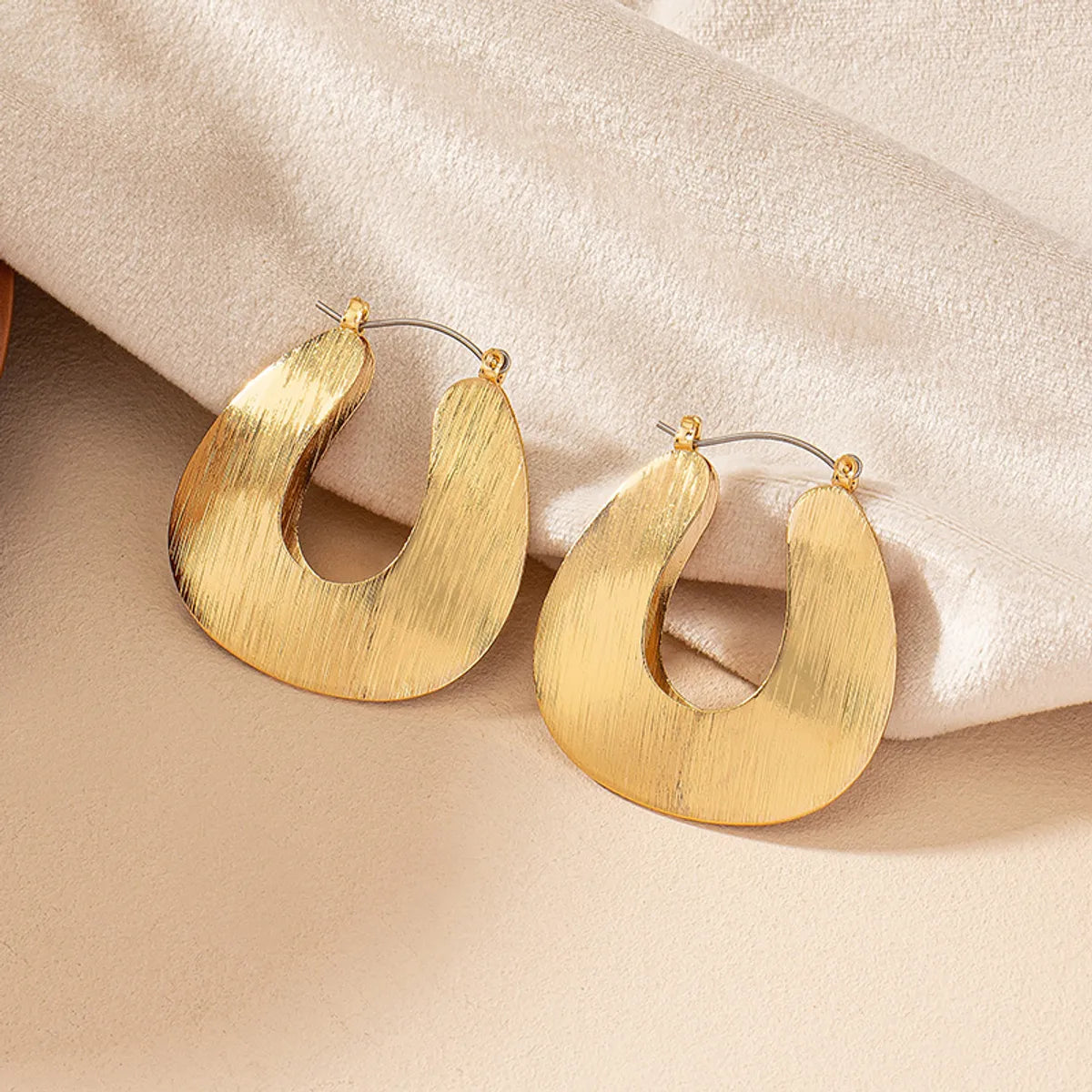 1 Pair Simple Style Korean Style Geometric Plating Alloy Hoop Earrings