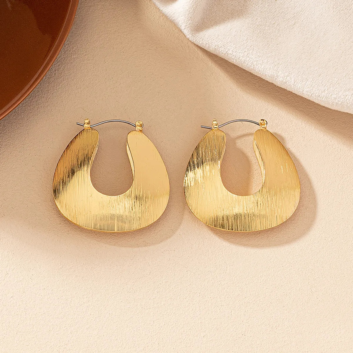 1 Pair Simple Style Korean Style Geometric Plating Alloy Hoop Earrings