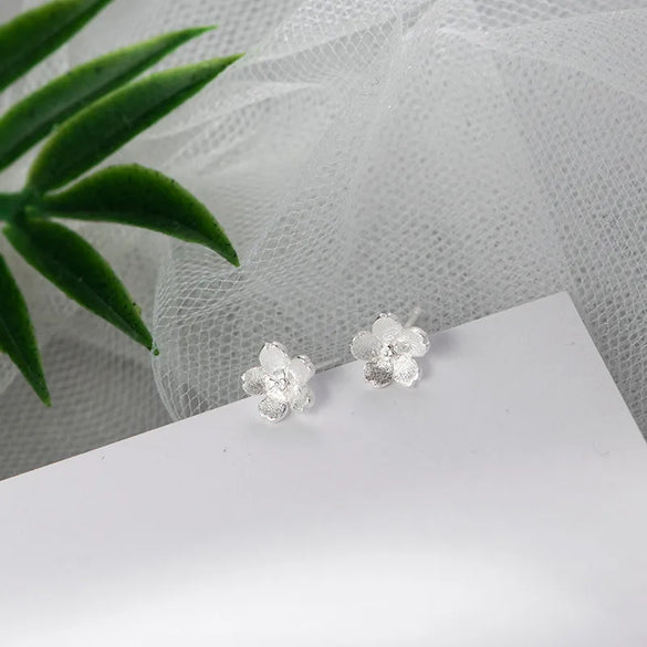 1 Pair Simple Style Letter Snowflake Copper Plated Women's Ear Studs