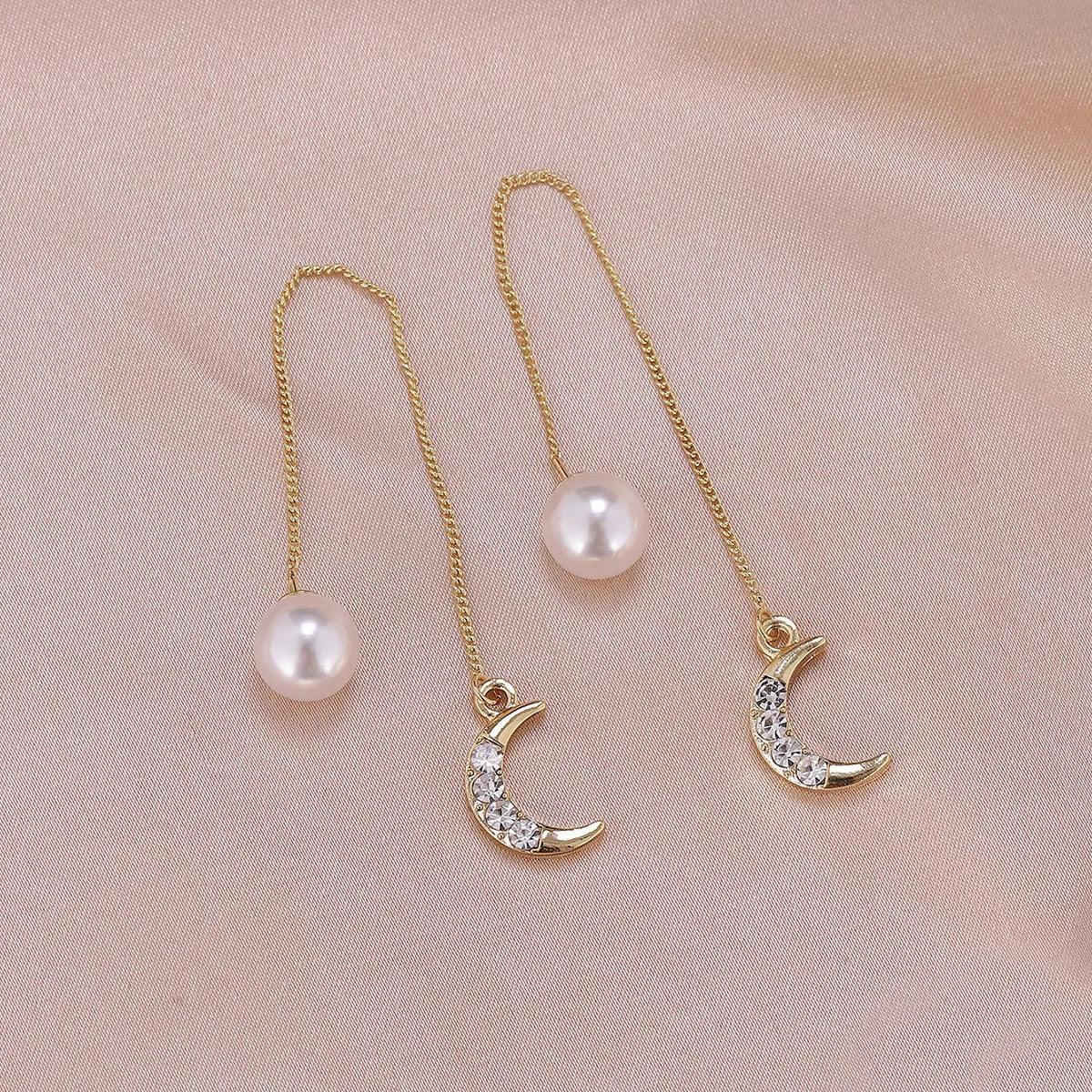 1 Pair Simple Style Moon Alloy Plating Inlay Artificial Pearls Rhinestones Women'S Drop Earrings