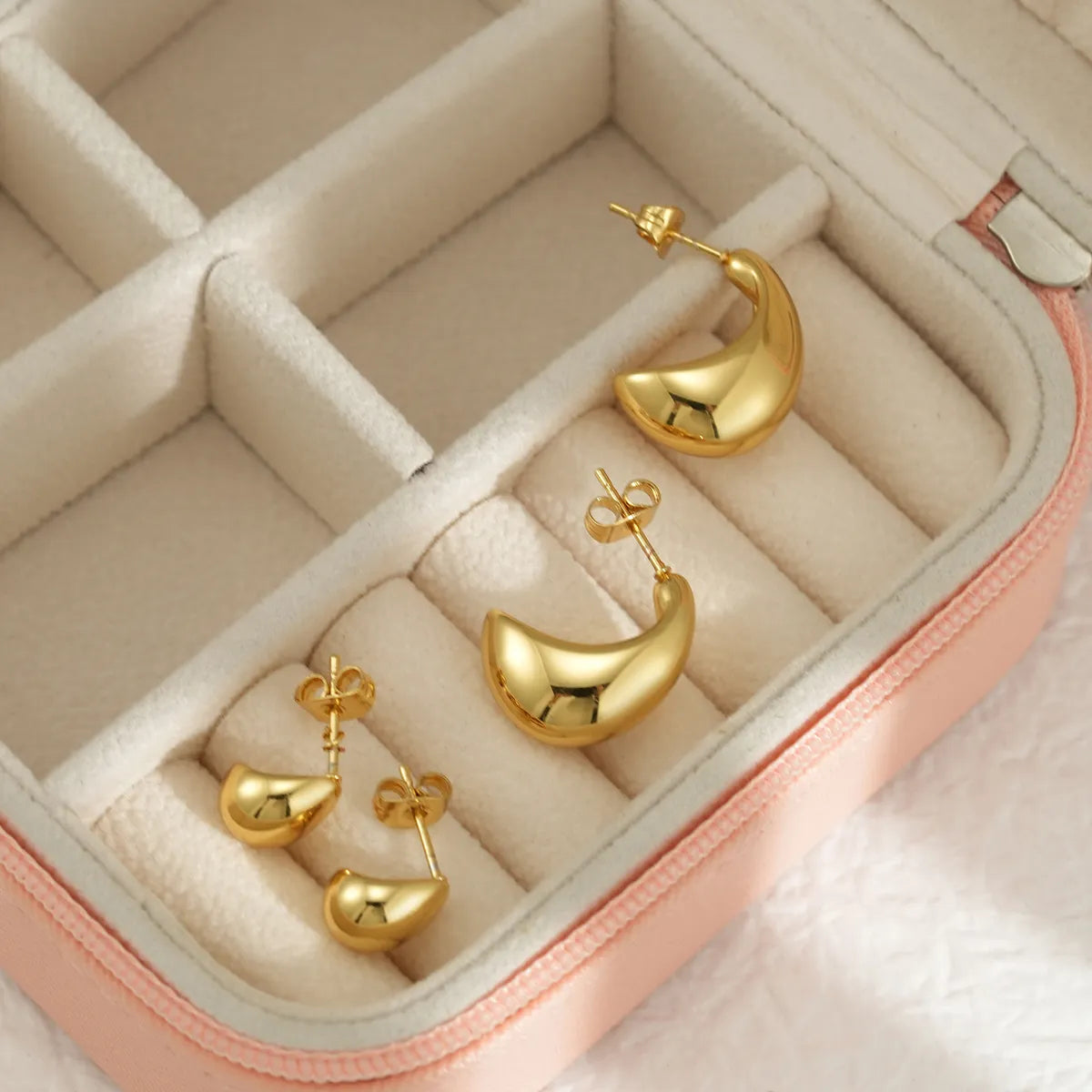 1 Pair Simple Style Oval Water Droplets Hollow Out 304 Stainless Steel 18K Gold Plated Ear Studs