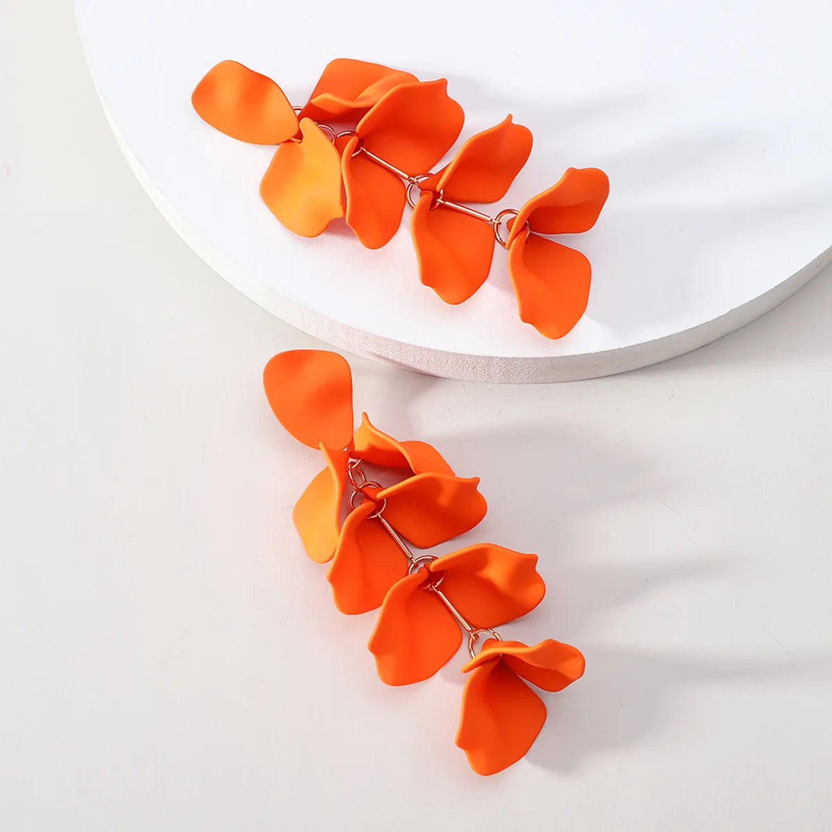 1 Pair Simple Style Petal Arylic Stoving Varnish Women'S Drop Earrings