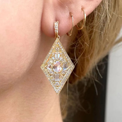 1 Pair Simple Style Rhombus Inlay Alloy Rhinestones Glass Gold Plated Drop Earrings