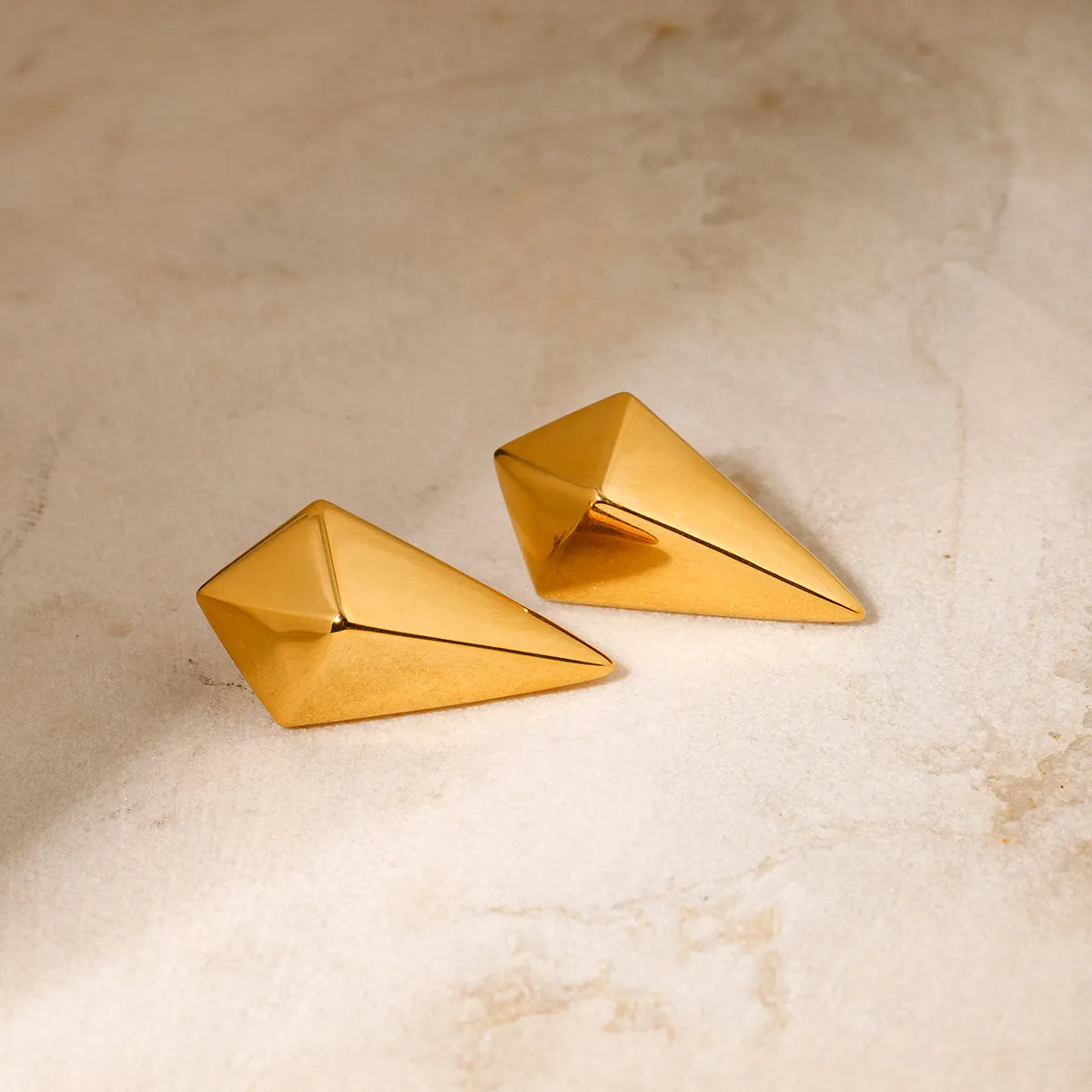 1 Pair Simple Style Rhombus Plating Titanium Steel 18k Gold Plated Ear Studs