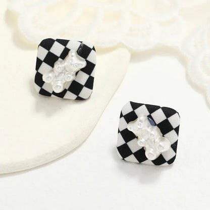 1 Pair Simple Style Roman Style British Style Lattice Bear Alloy Ear Studs