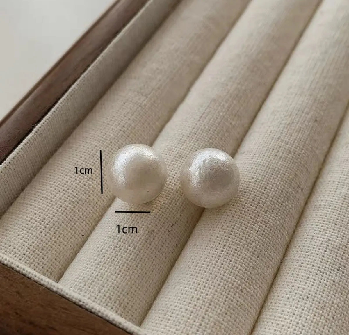 1 Pair Simple Style Round Artificial Pearl Ear Studs