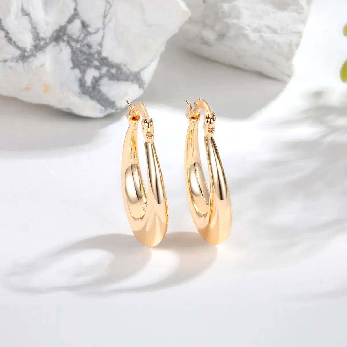 1 Pair Simple Style Round Copper 18K Gold Plated Hoop Earrings