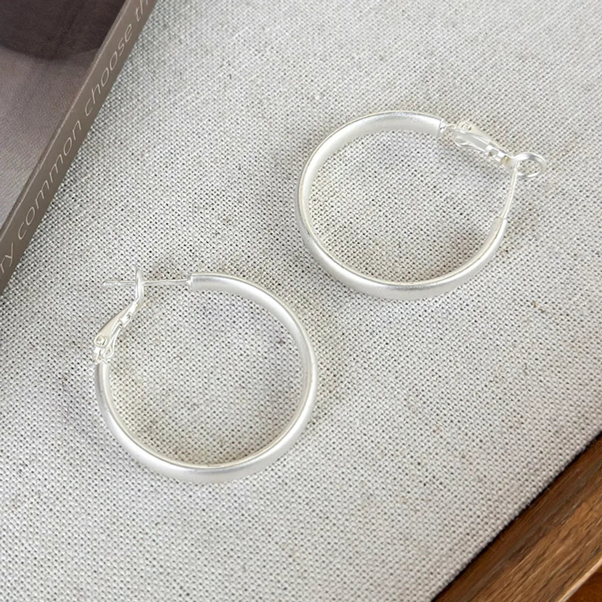 1 Pair Simple Style Round Copper White Gold Plated Gold Plated Hoop Earrings