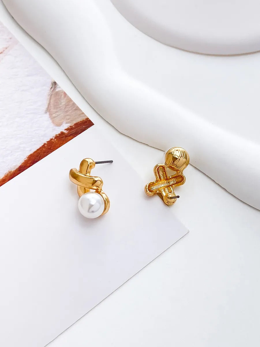 1 Pair Simple Style Round Inlay Alloy Pearl Ear Studs