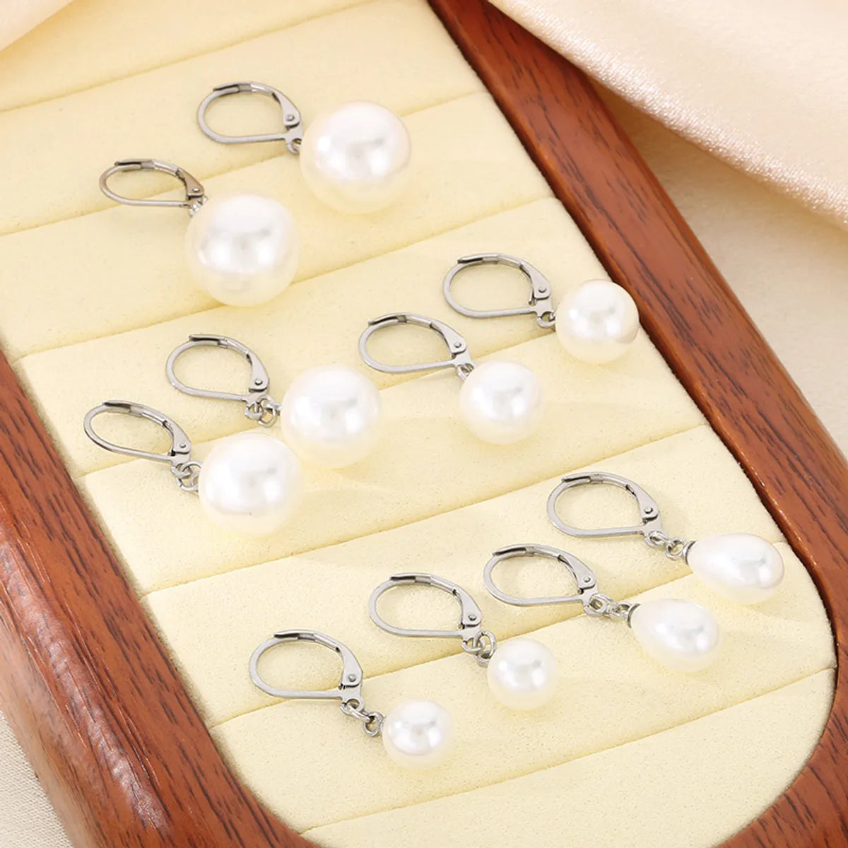 1 Pair Simple Style Round Oval Inlay 304 Stainless Steel Pearl Drop Earrings