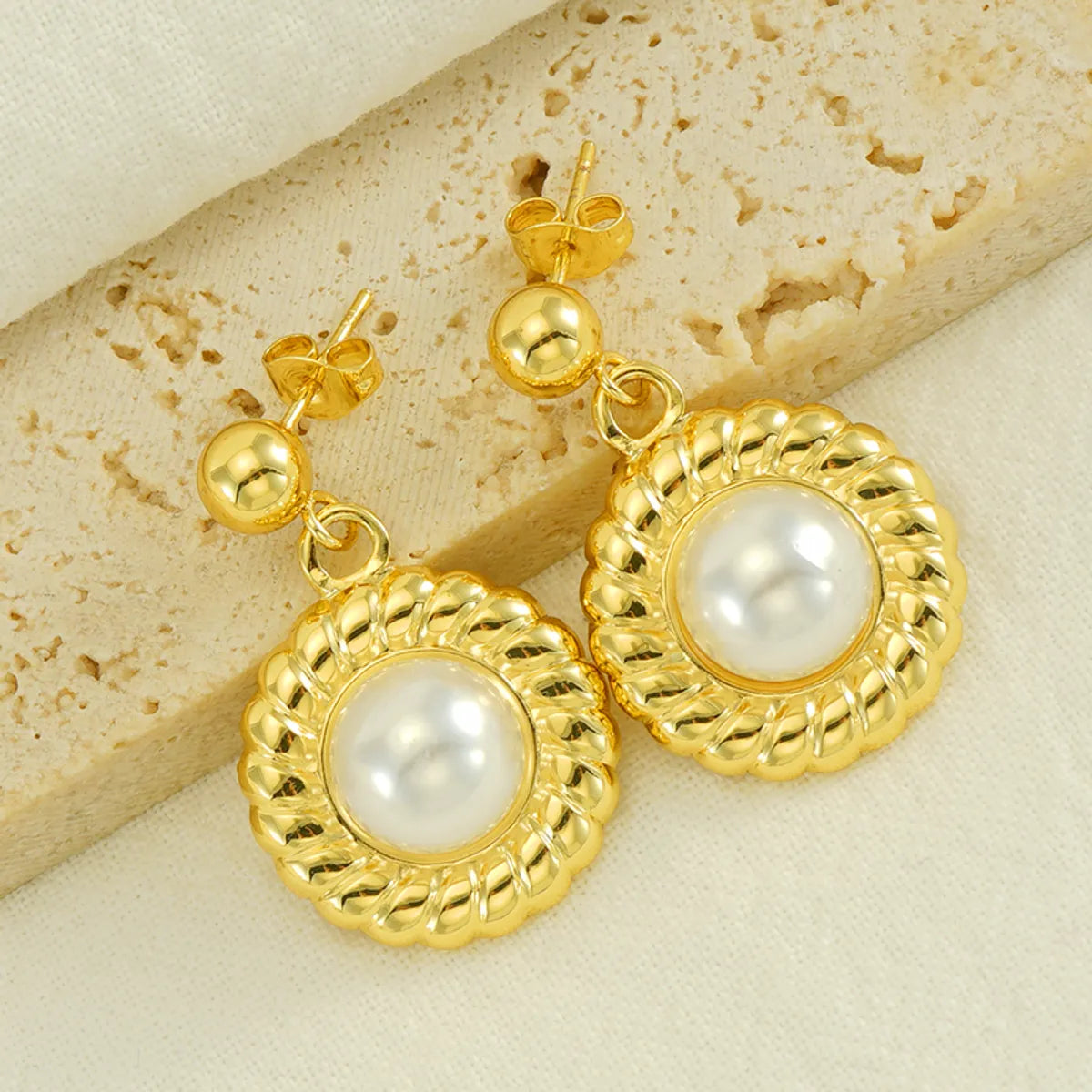 1 Pair Simple Style Round Plating Inlay Stainless Steel Artificial Pearls 18k Gold Plated Drop Earrings