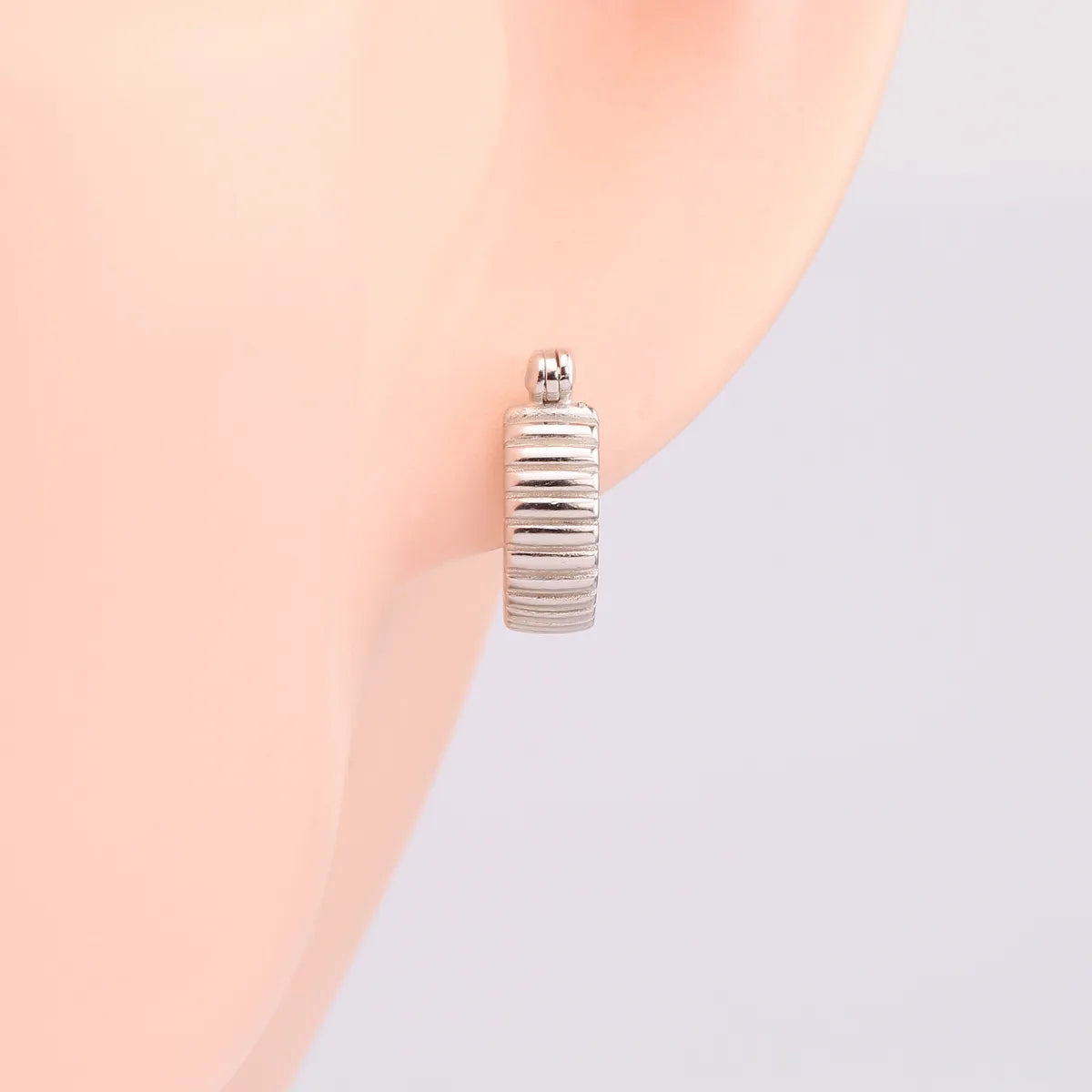 1 Pair Simple Style Round Plating Sterling Silver Earrings