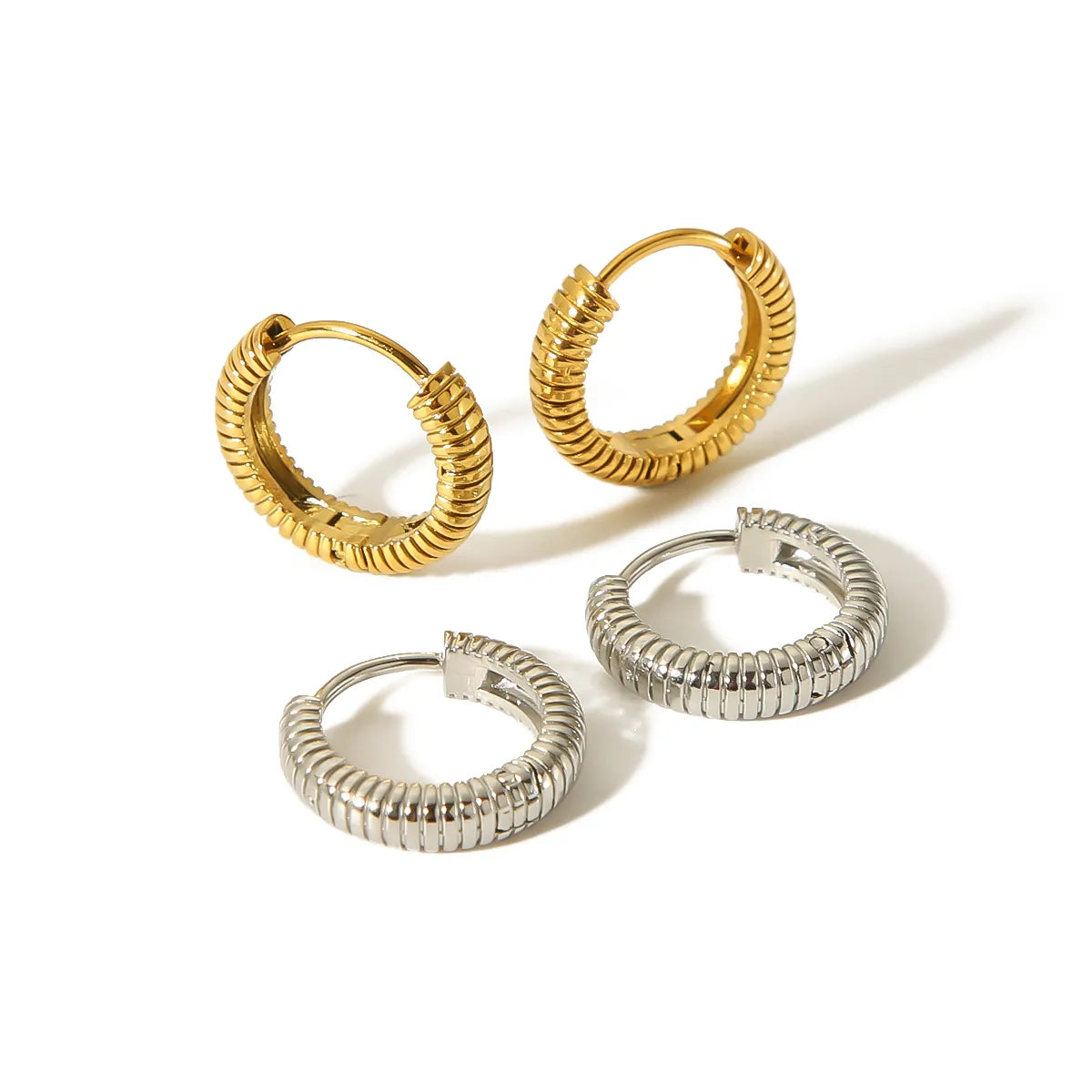 1 Pair Simple Style Round Polishing Plating 304 Stainless Steel 18K Gold Plated Earrings