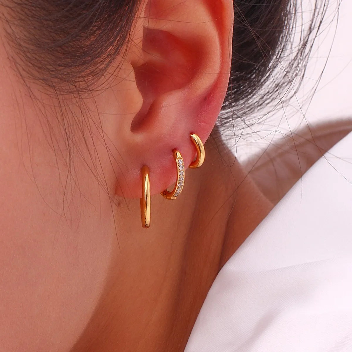 1 Pair Simple Style Round Solid Color Plating Inlay Stainless Steel Zircon 18k Gold Plated Hoop Earrings