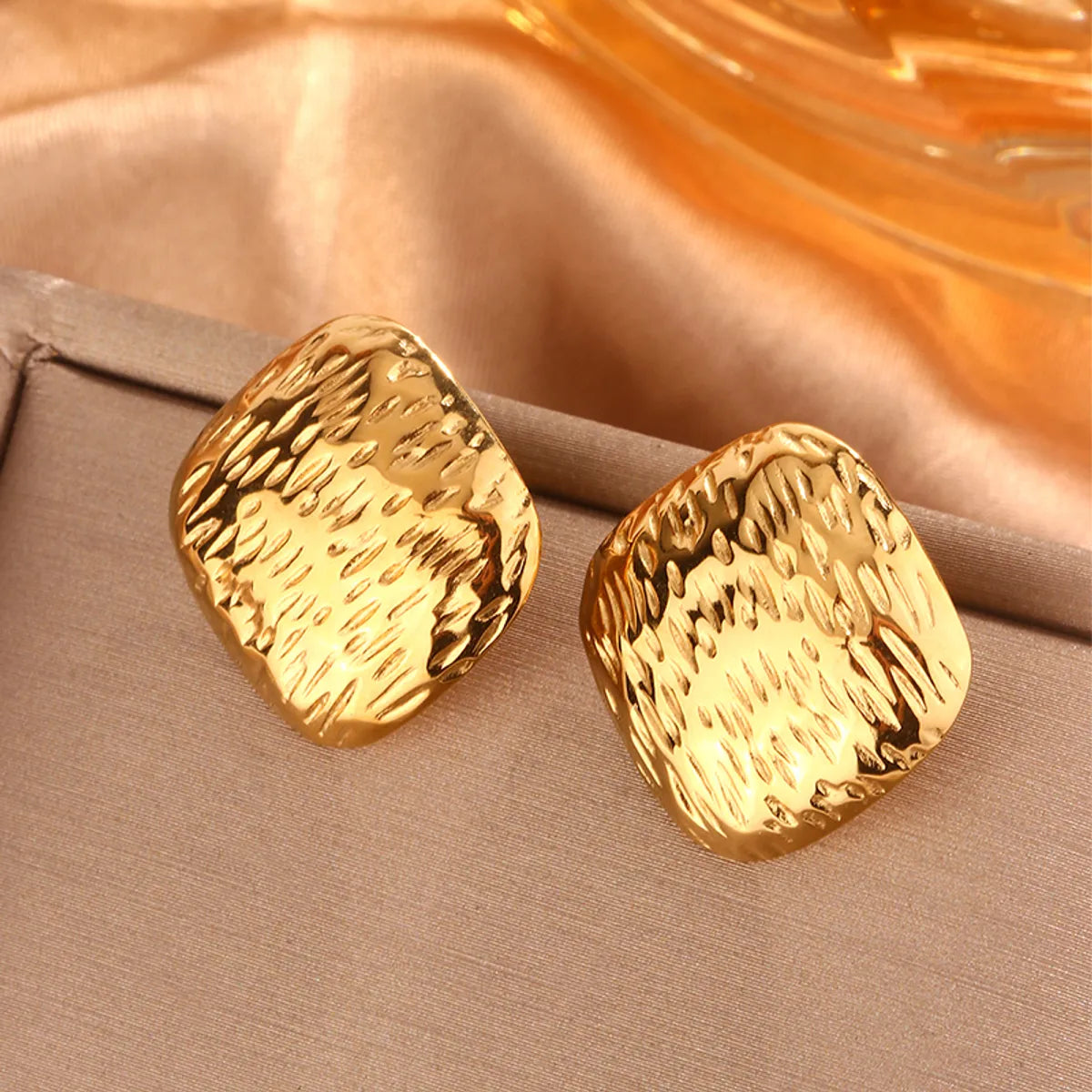 1 Pair Simple Style Sector Leaves Heart Shape Pleated 304 Stainless Steel 18K Gold Plated Ear Studs