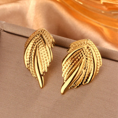 1 Pair Simple Style Sector Leaves Heart Shape Pleated 304 Stainless Steel 18K Gold Plated Ear Studs