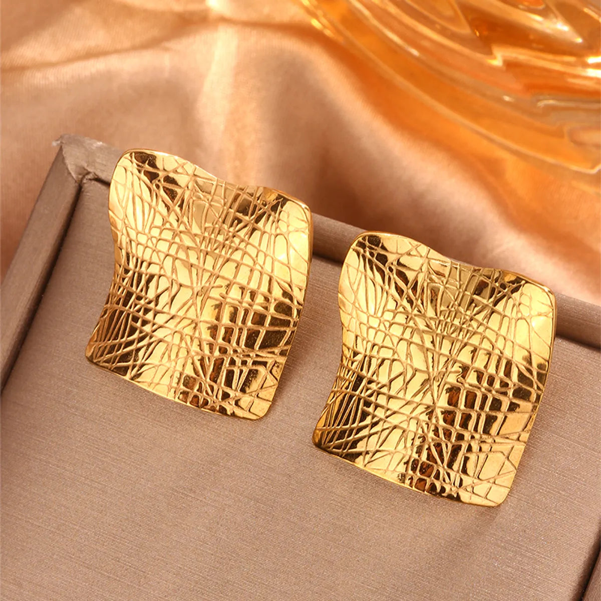 1 Pair Simple Style Sector Leaves Heart Shape Pleated 304 Stainless Steel 18K Gold Plated Ear Studs