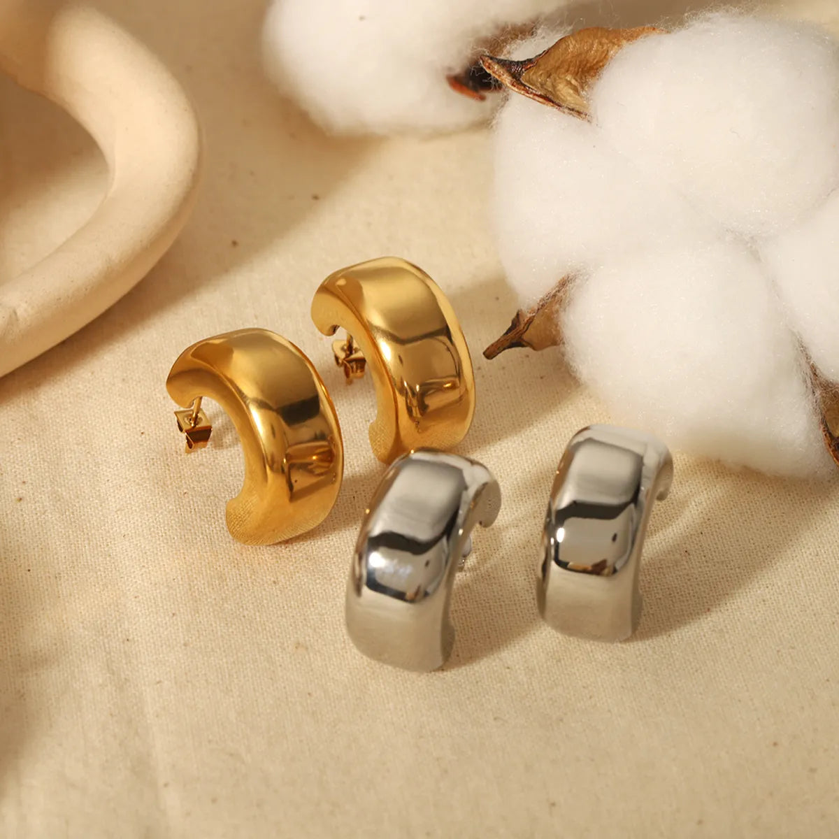 1 Pair Simple Style Semicircle Polishing Plating Stainless Steel 18k Gold Plated Ear Studs