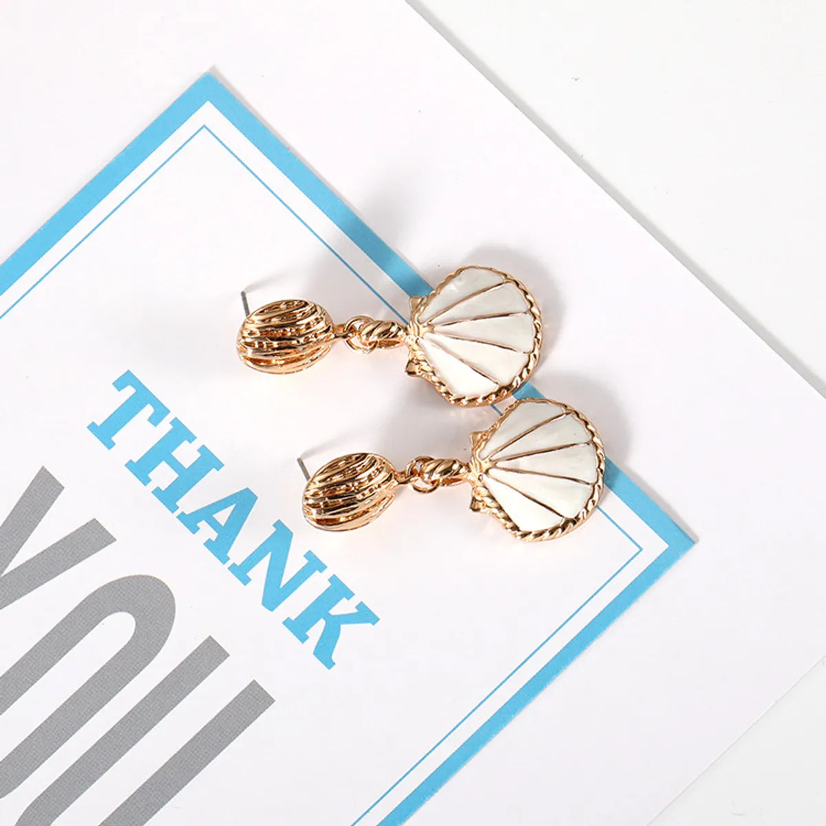 1 Pair Simple Style Shell Plating Alloy Drop Earrings