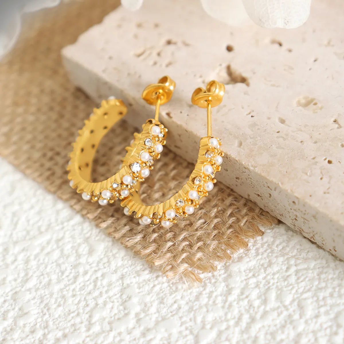 1 Pair Simple Style Shiny C Shape Plating Inlay Titanium Steel Artificial Pearls Rhinestones 18k Gold Plated Ear Studs