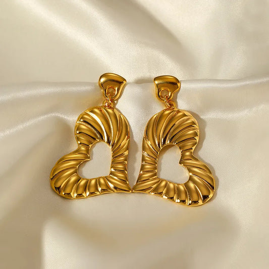 1 Pair Simple Style Shiny Heart Shape Plating 304 Stainless Steel 18K Gold Plated Drop Earrings