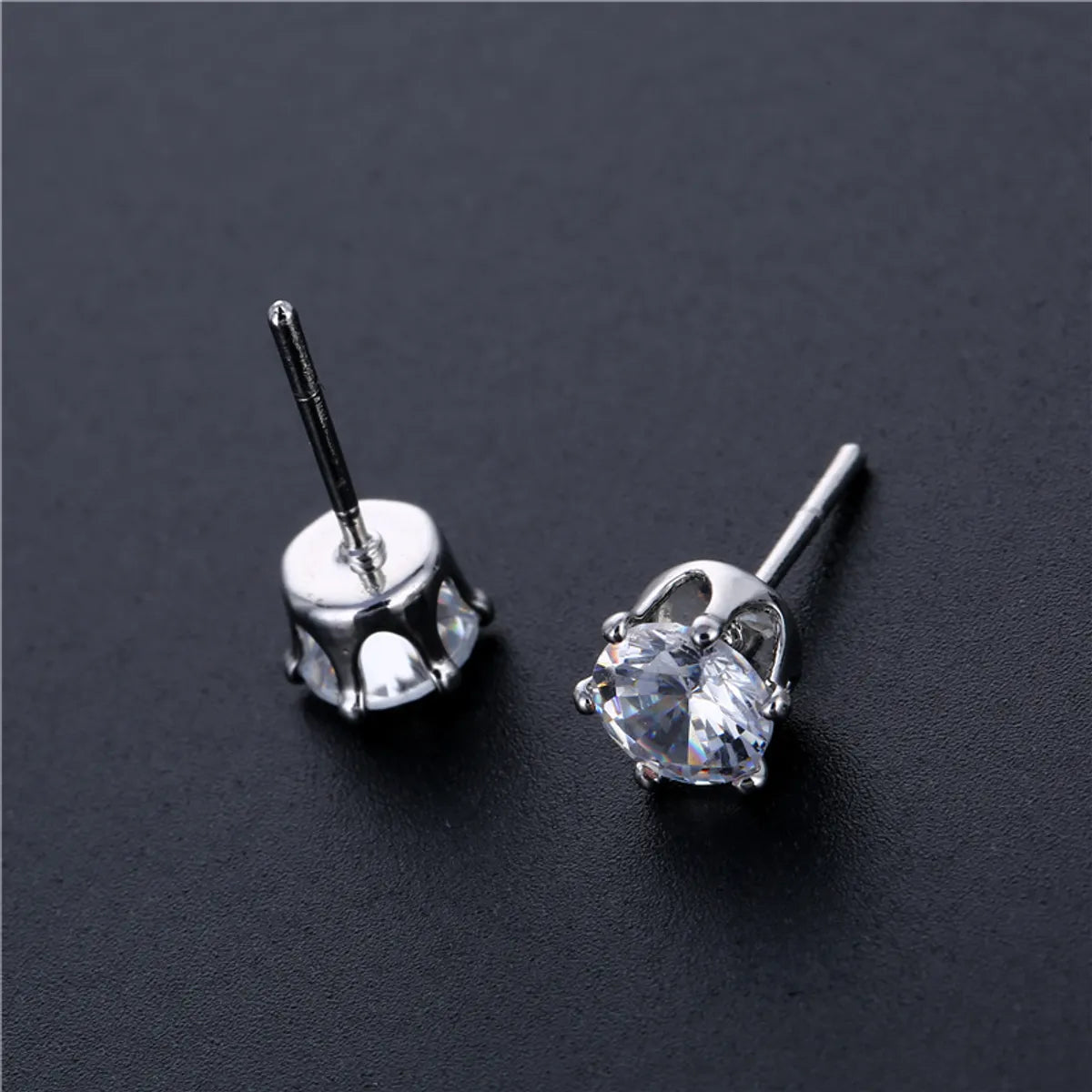 1 Pair Simple Style Shiny Round Stainless Steel Brass Plating Inlay Zircon Platinum Plated Rhodium Plated Ear Studs