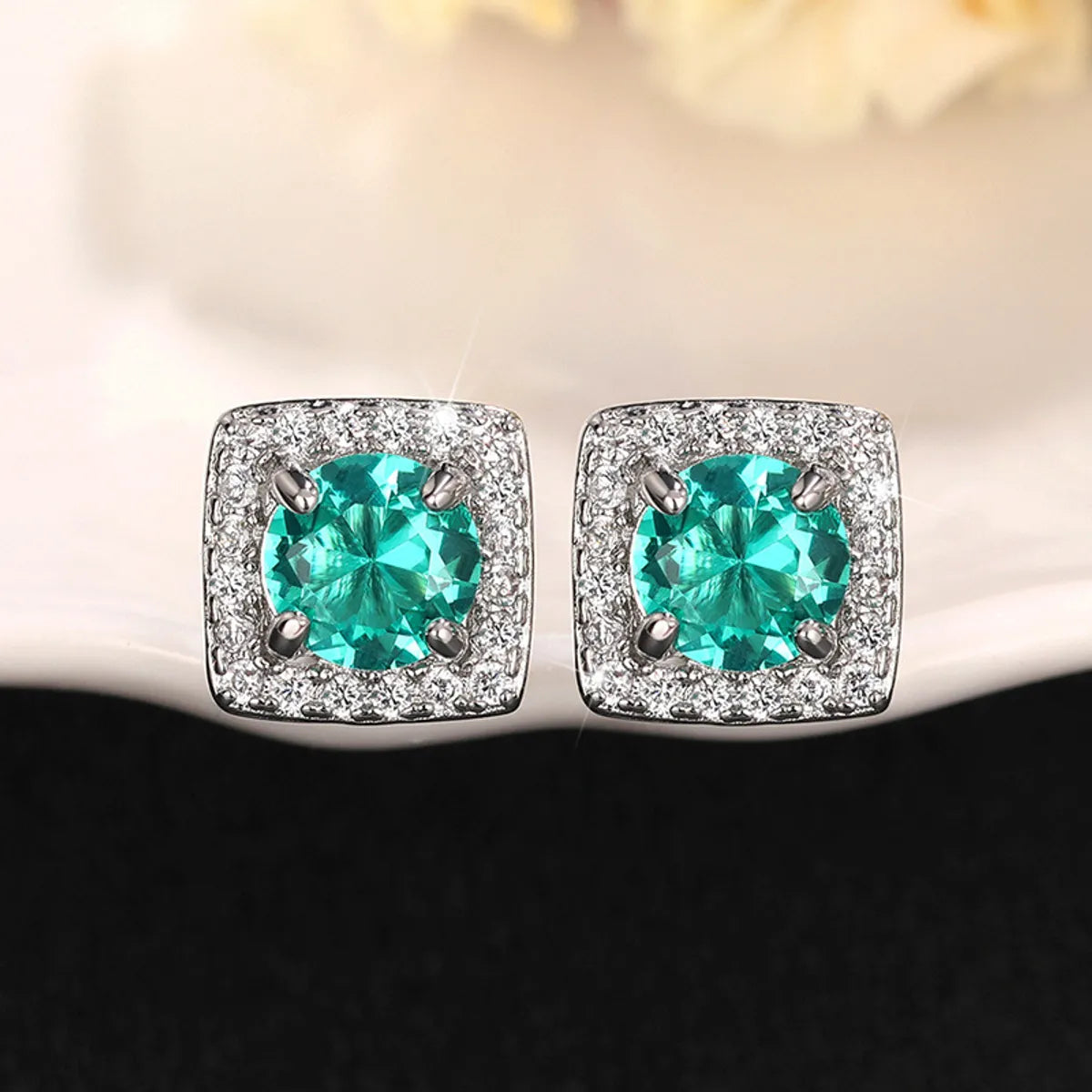 1 Pair Simple Style Shiny Square Plating Inlay Copper Zircon Ear Studs