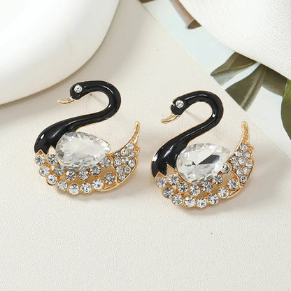 1 Pair Simple Style Shiny Swan Plating Inlay Alloy Rhinestones Gold Plated Ear Studs