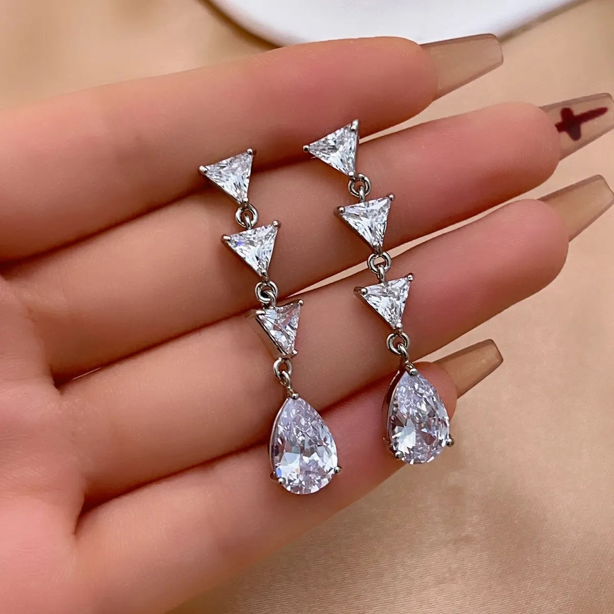 1 Pair Simple Style Shiny Water Droplets Plating Inlay Copper Zircon White Gold Plated Drop Earrings