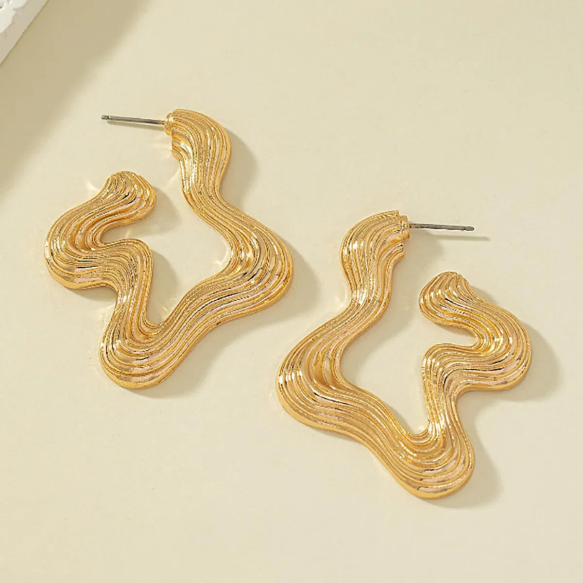 1 Pair Simple Style Solid Color Alloy Earrings