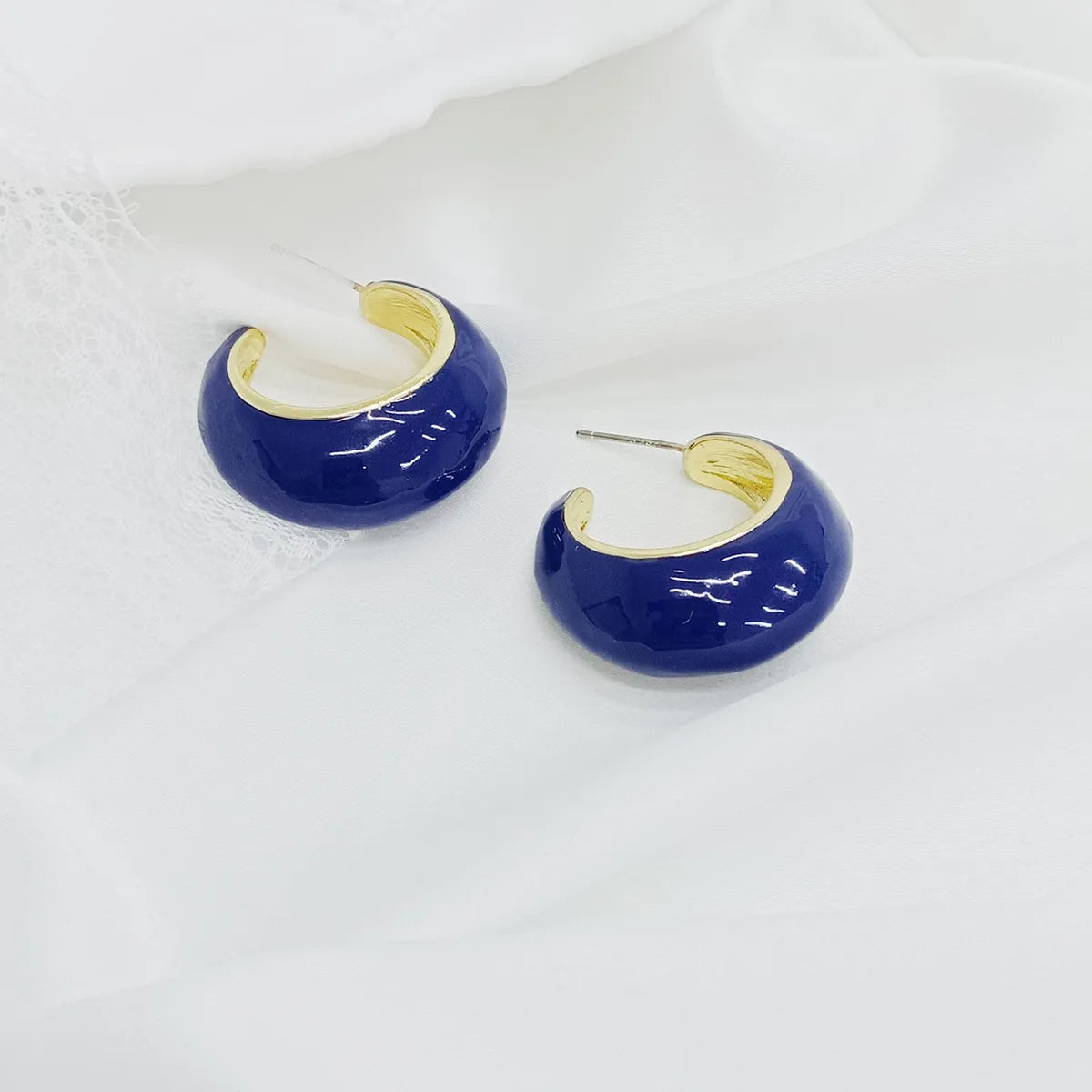 1 Pair Simple Style Solid Color Enamel Alloy Ear Studs