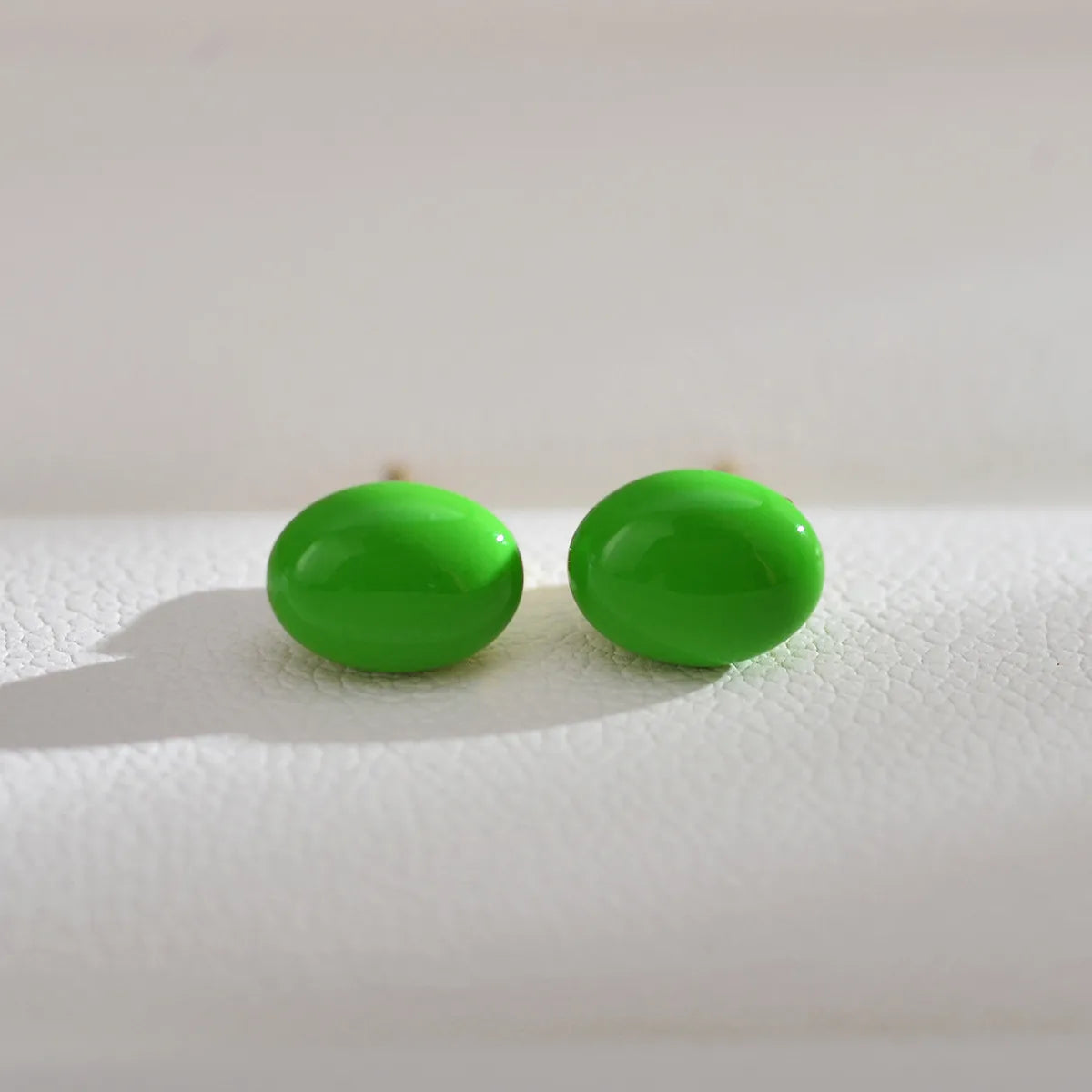 1 Pair Simple Style Solid Color Enamel Freshwater Pearl Ear Studs