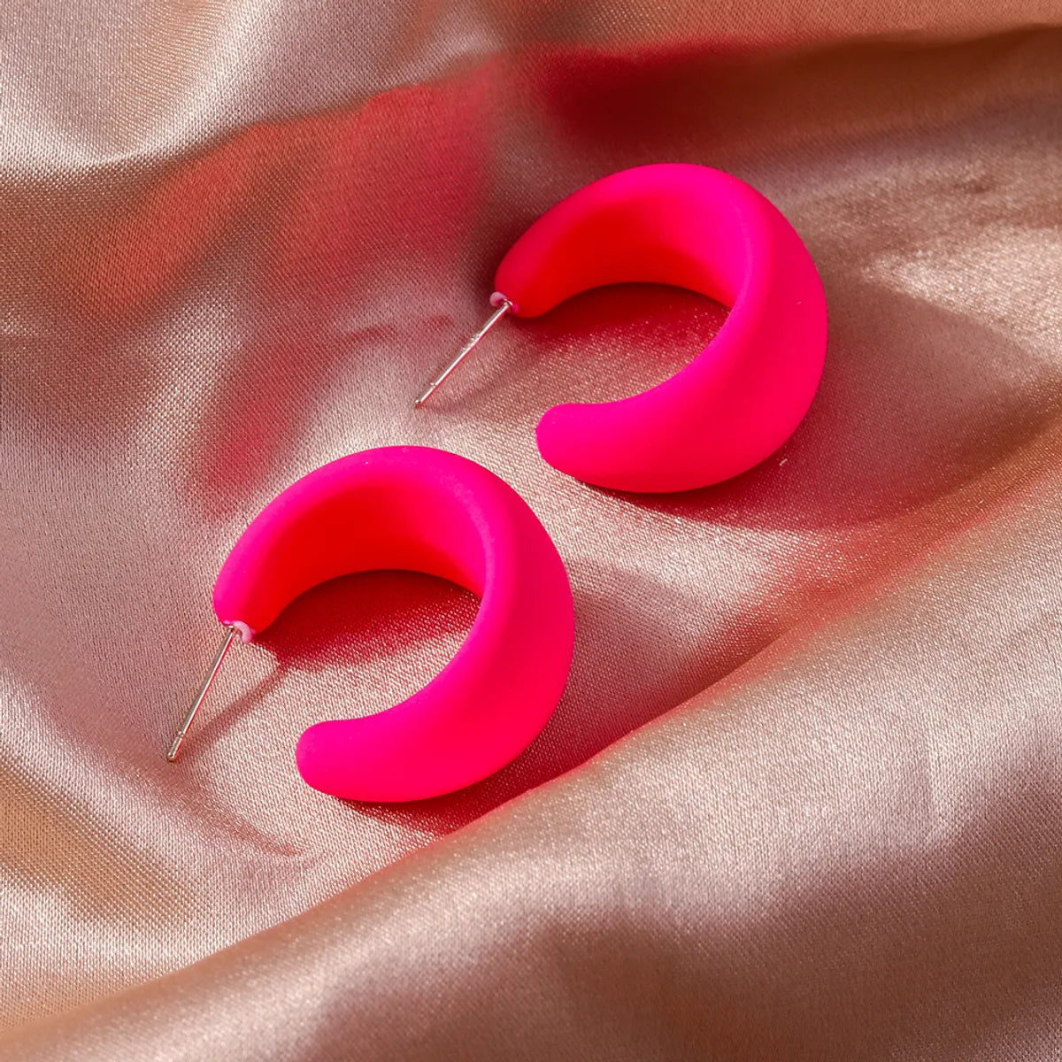 1 Pair Simple Style Solid Color Plastic Ear Studs