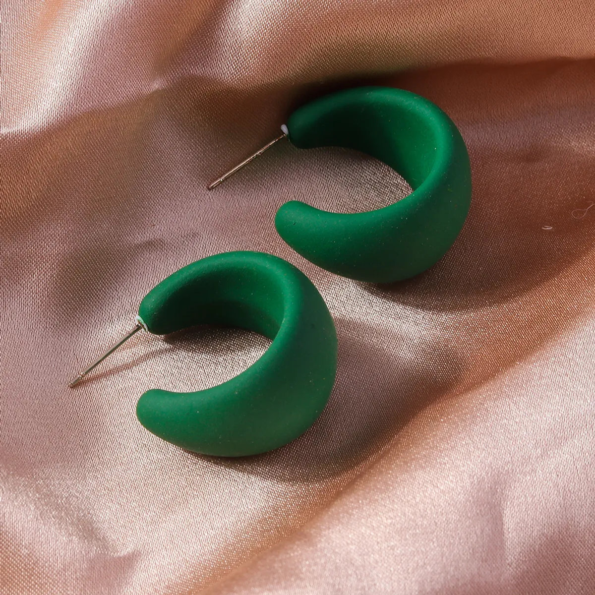 1 Pair Simple Style Solid Color Plastic Ear Studs