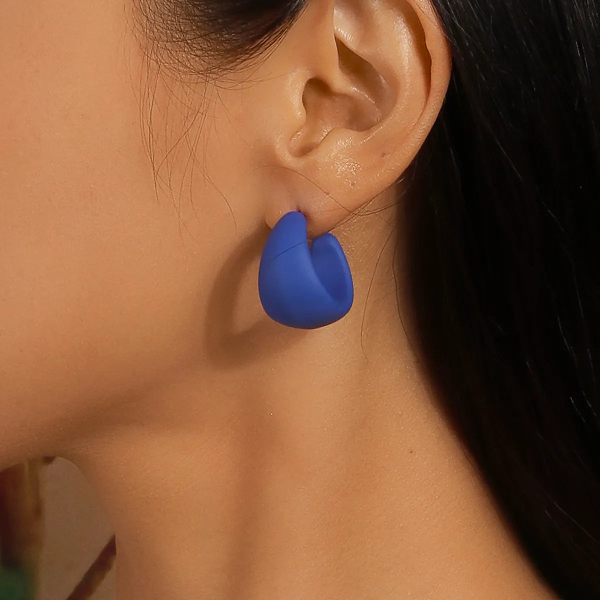 1 Pair Simple Style Solid Color Plastic Ear Studs