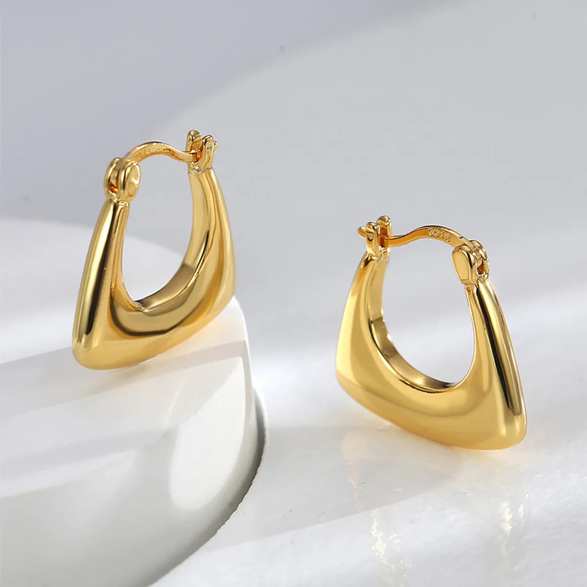 1 Pair Simple Style Solid Color Plating Copper 18k Gold Plated Hoop Earrings