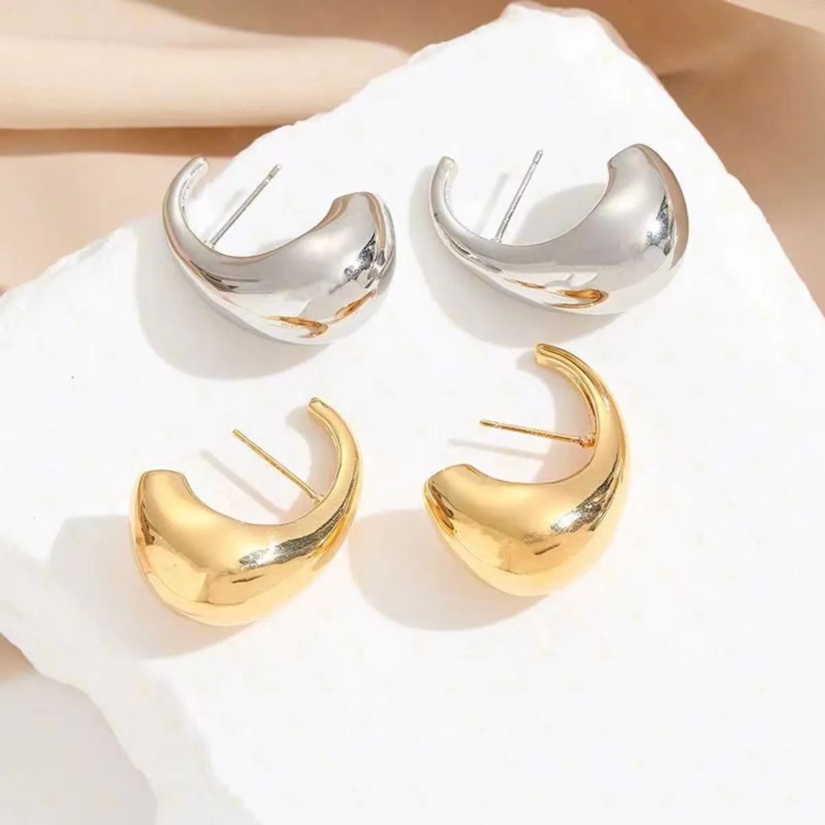 1 Pair Simple Style Solid Color Plating Copper 24k Gold Plated Ear Studs