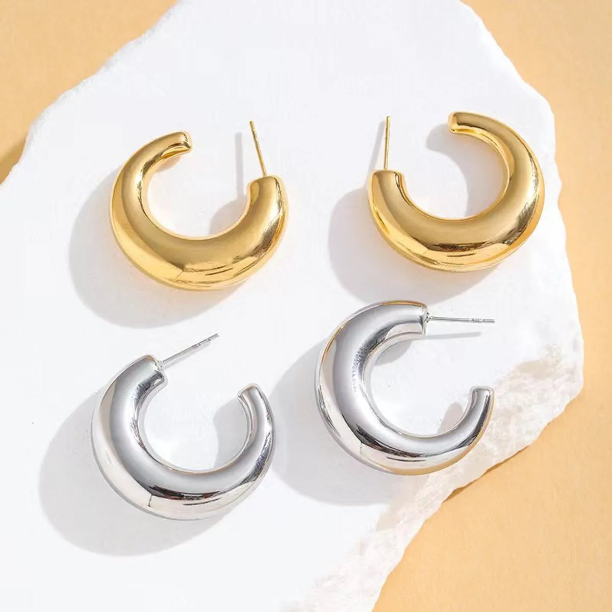 1 Pair Simple Style Solid Color Plating Stainless Steel 18k Gold Plated Ear Studs