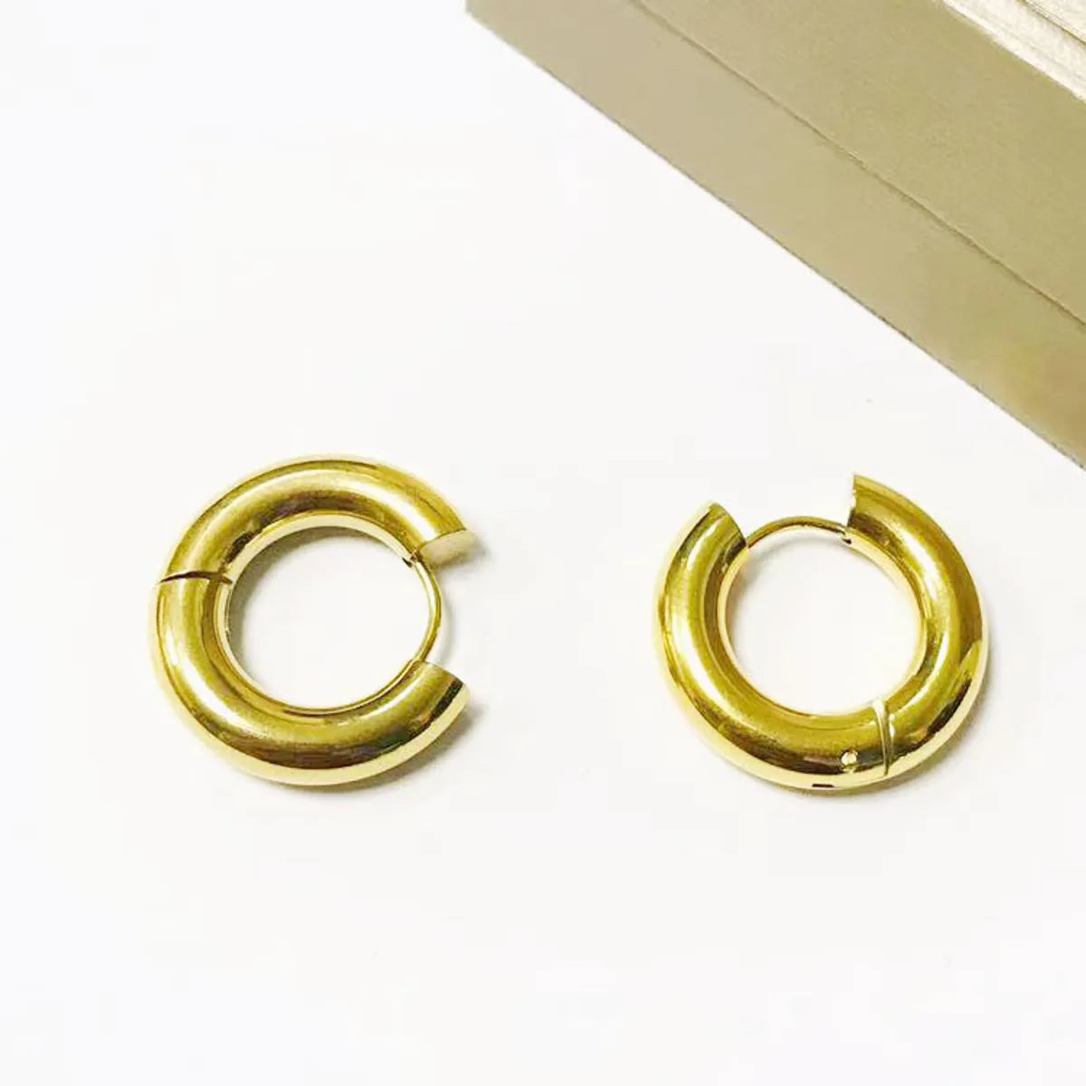 1 Pair Simple Style Solid Color Plating Stainless Steel Gold Plated Earrings