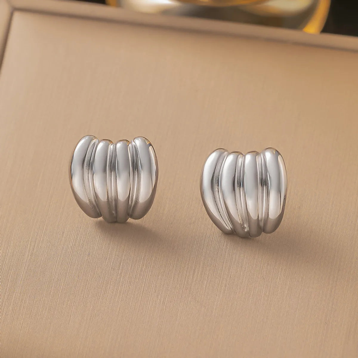 1 Pair Simple Style Solid Color Plating Titanium Steel Ear Studs